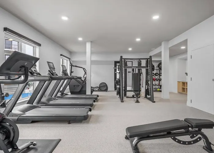 Hyatus Luxury Residences Salem